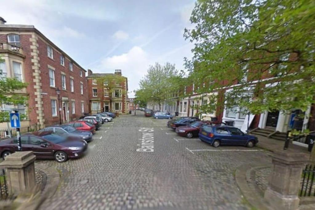 Appartement Large 2 Bedroom Centre + Parking