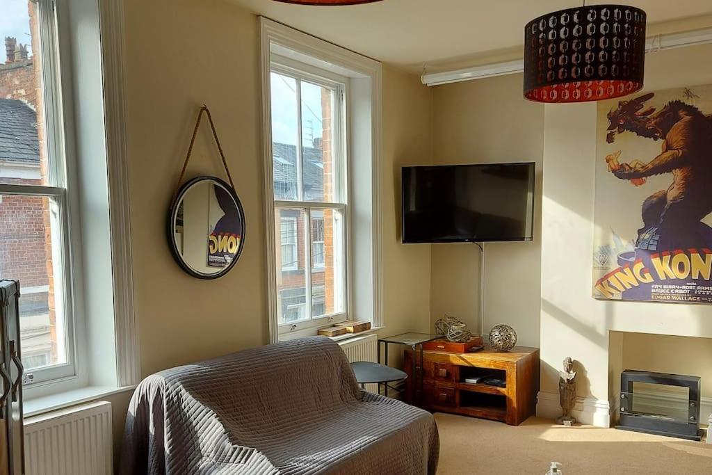 Appartement Large 2 Bedroom Centre + Parking